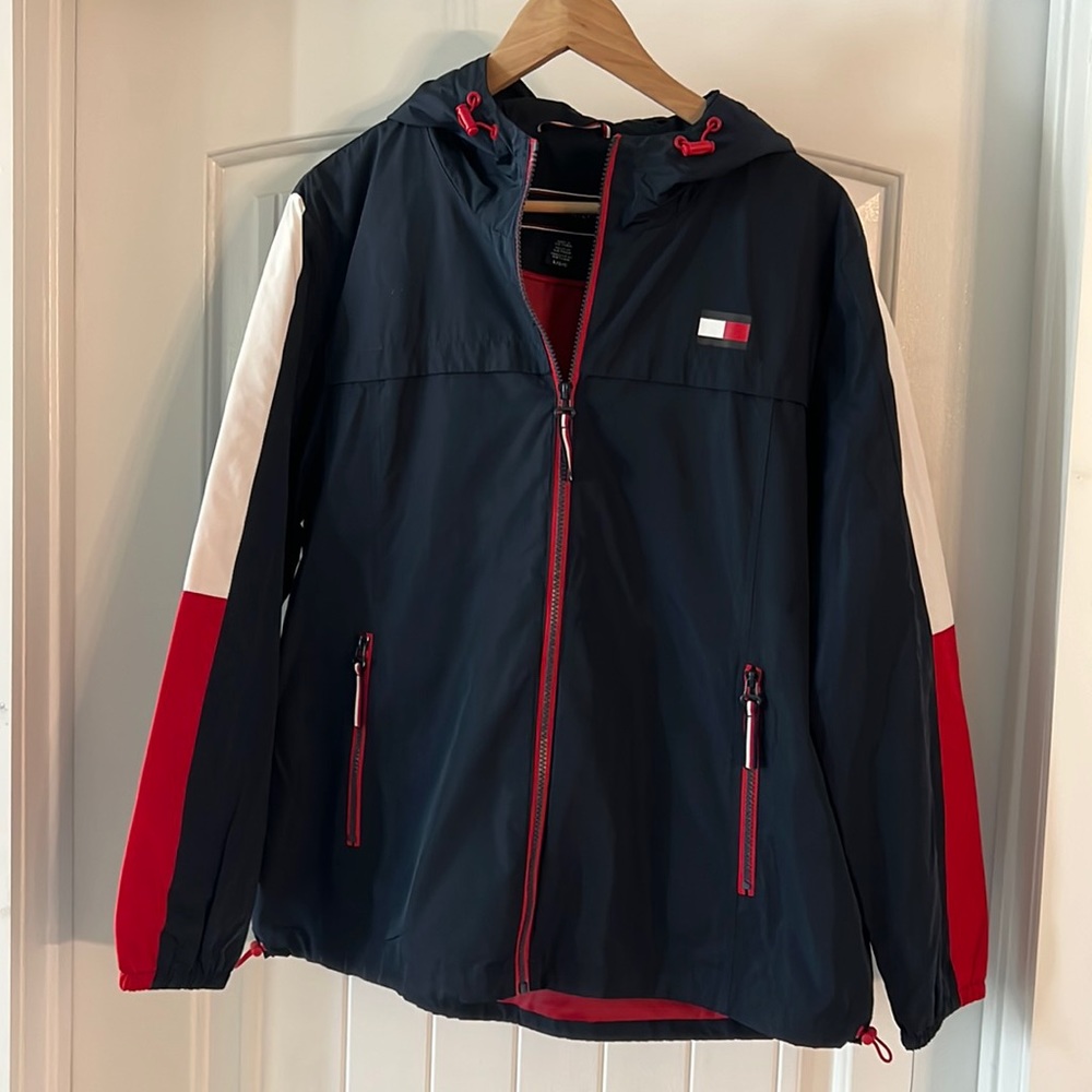 Women’s large Tommy Hilfiger rain jacket